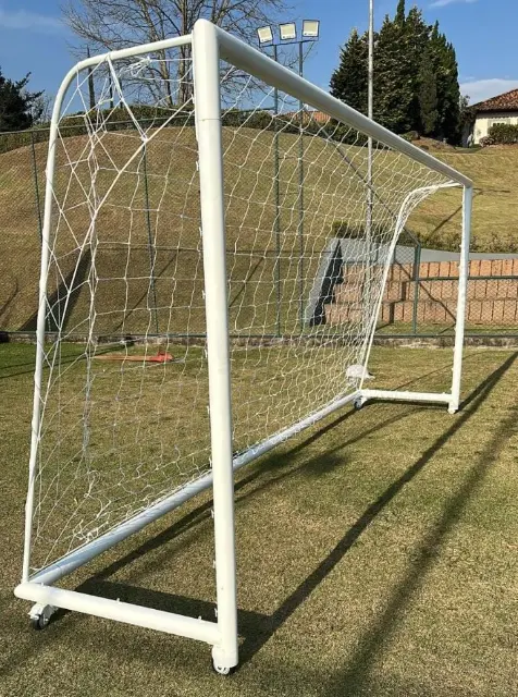 Trave de Futebol Society c/ Requadro e Rodas